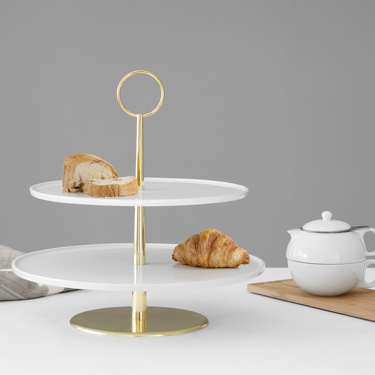 Senses 2-Tier Etagere Cake Stand